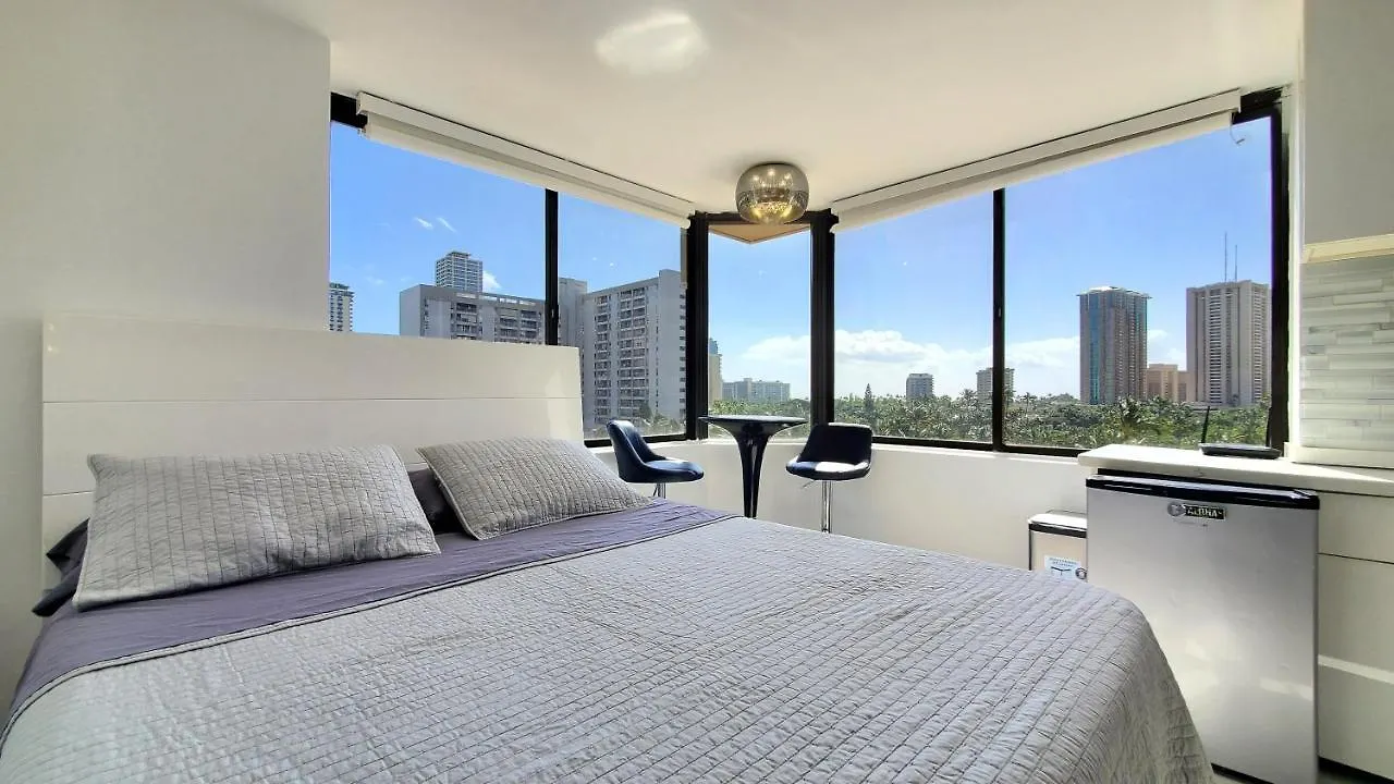 Waikiki Beach Modern Studio No Resort Fee Best Location Honolulu