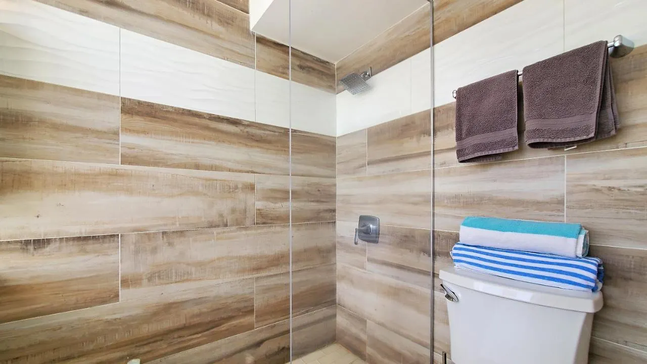 Waikiki Beach Modern Studio No Resort Fee Best Location Honolulu